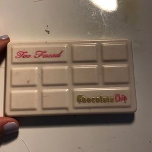 Too faced chocolate chip mini palette